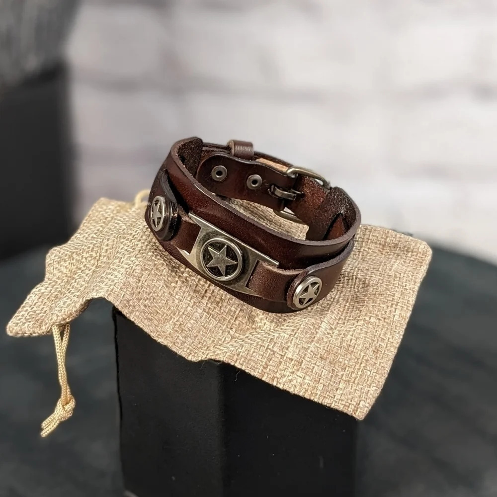 Leather and silver metal star wide bracelet, cowboy Texas Lonestar - Picture 4 of 8